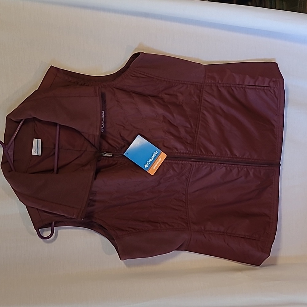COLUMBIA NWT Women's Vest